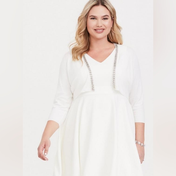 NEW NWT Torrid Plus Size Ivory Embellished Open Shrug/Sweater Size 2X - Picture 2 of 6